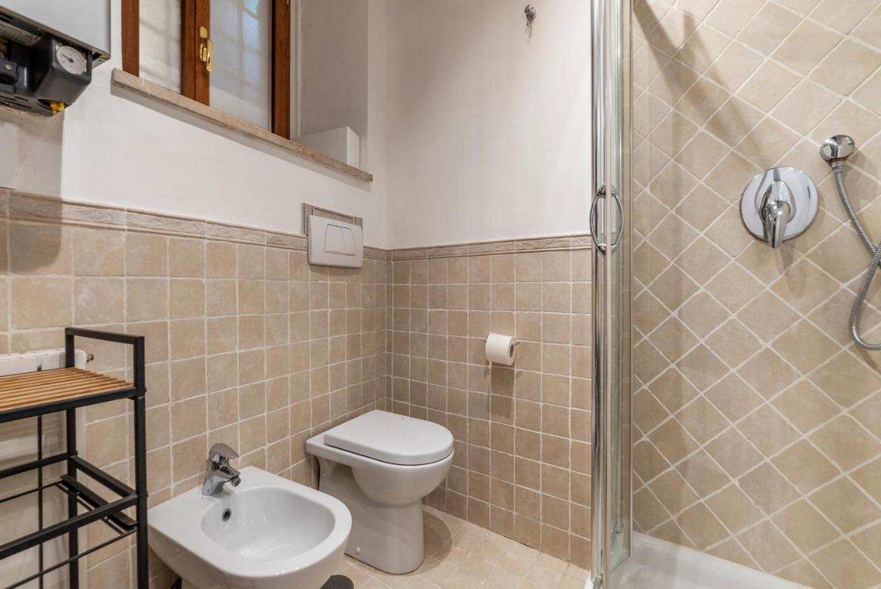 Heart Of Trastevere Studio Flat Рим Екстериор снимка